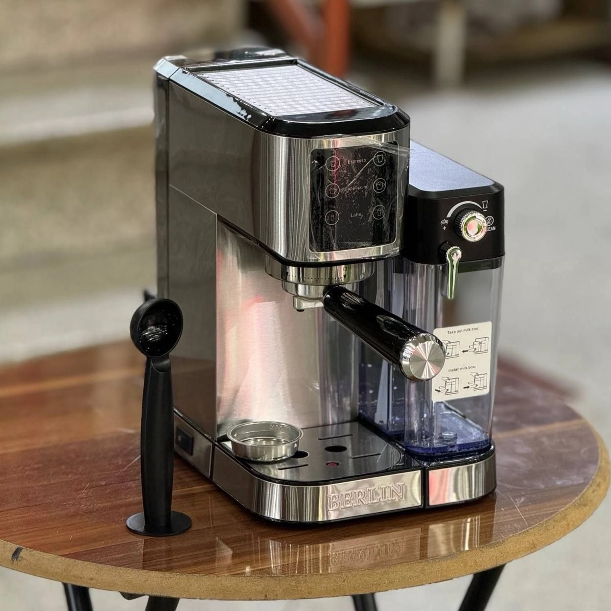 اسپرسوساز برلین مدل BE1700 ظرفیت ۱ لیتر