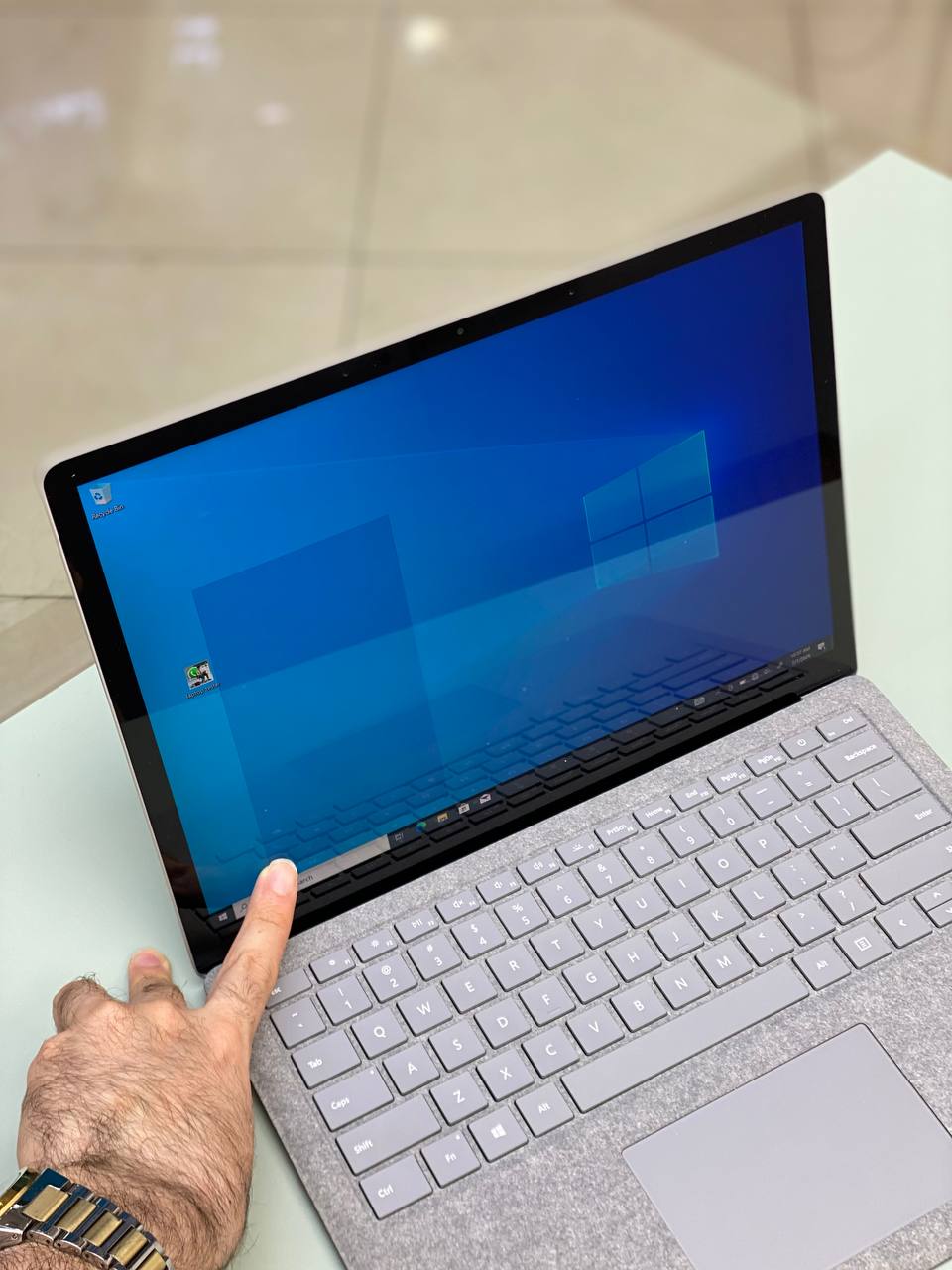لپ تاپ(استوک)  مایکروسافت مدل سرفیس Microsoft Surface Laptop 2 Core i7-8650U 16GB-512GB Intel